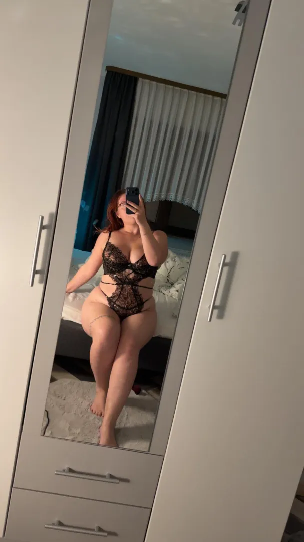 How She Waits When Daddy’s Working posted by PainterEconomy6758