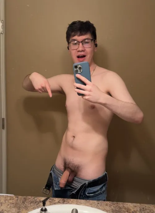 How would you react if your nerdy college roommate sent this by accident? by Average-watermelon