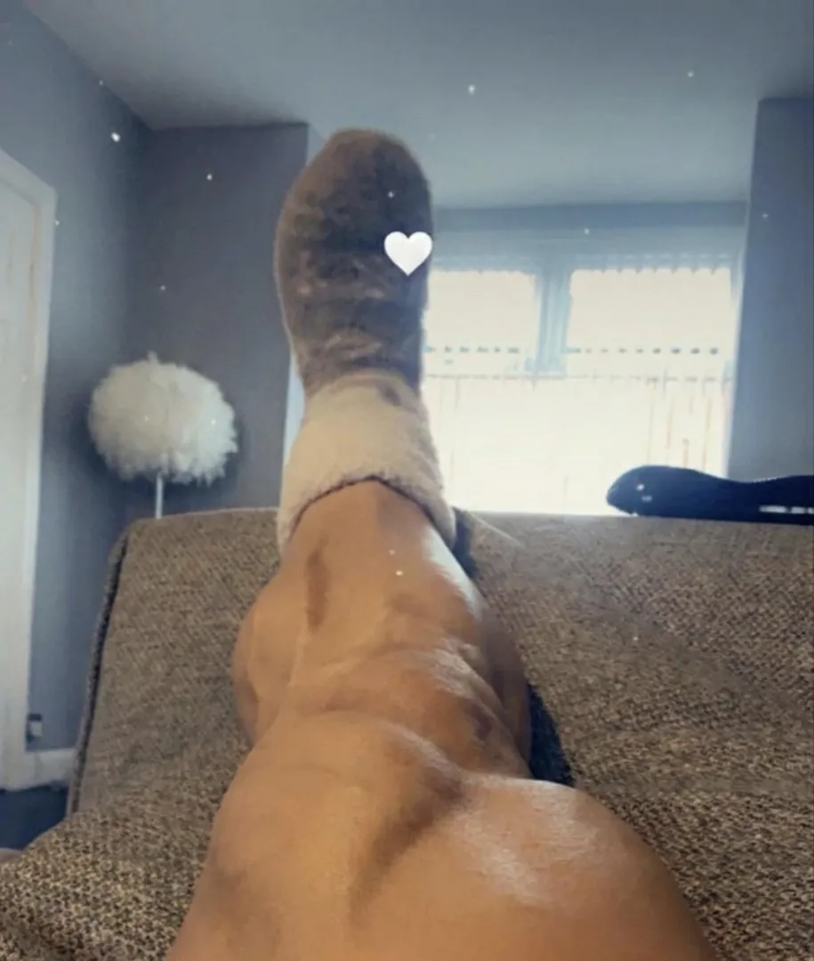 How’d you react if I sent you this Snap? posted by teenie_tootsiesxox