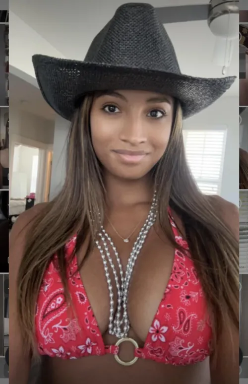 Howdy by TheRealGiana