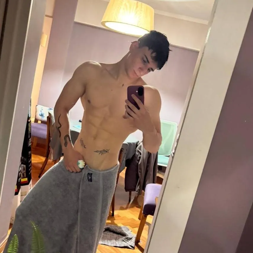 How's everyone's V atm?  posted by Leonfierro22