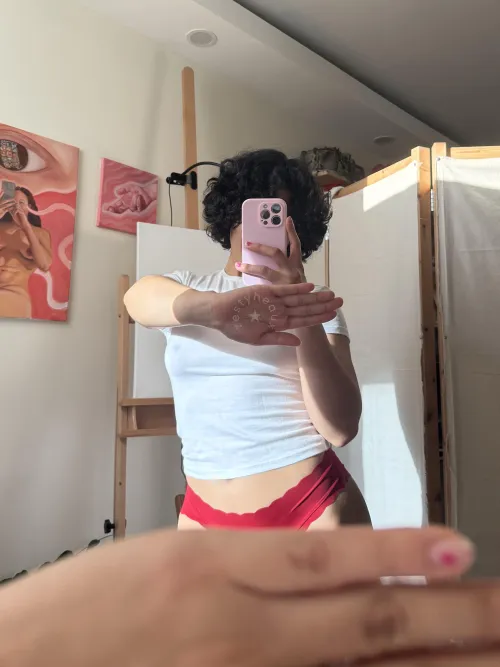 hows my hand placement by zestyheaux