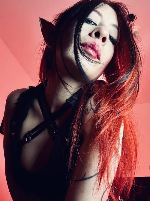 How's the view? by Kitsune_goddess