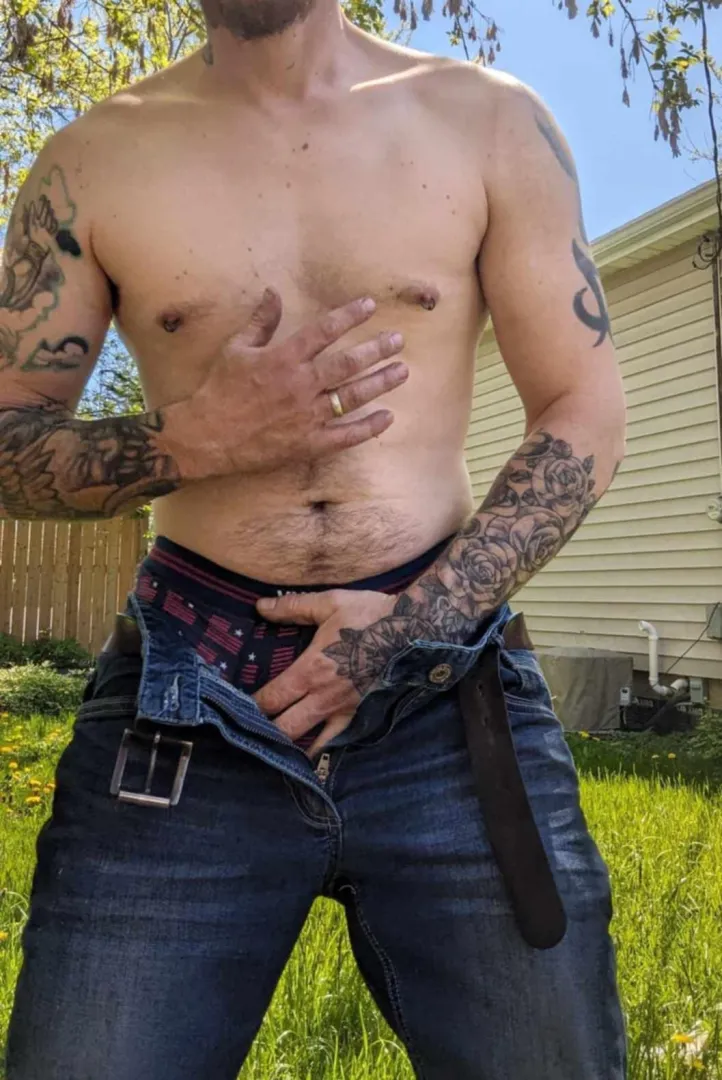 Hubby's birthday!! posted by misstashie05