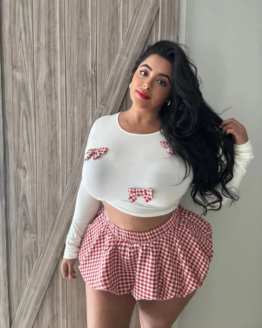 huge in skirt posted by Either_Lockx