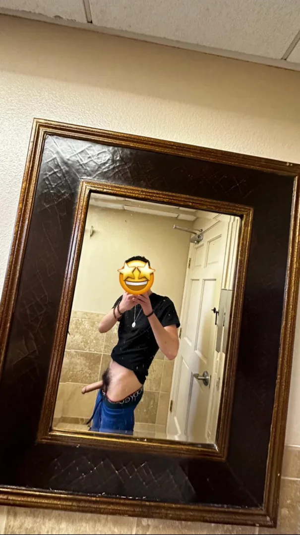 Hung medical assistant posted by Inlifethereslove