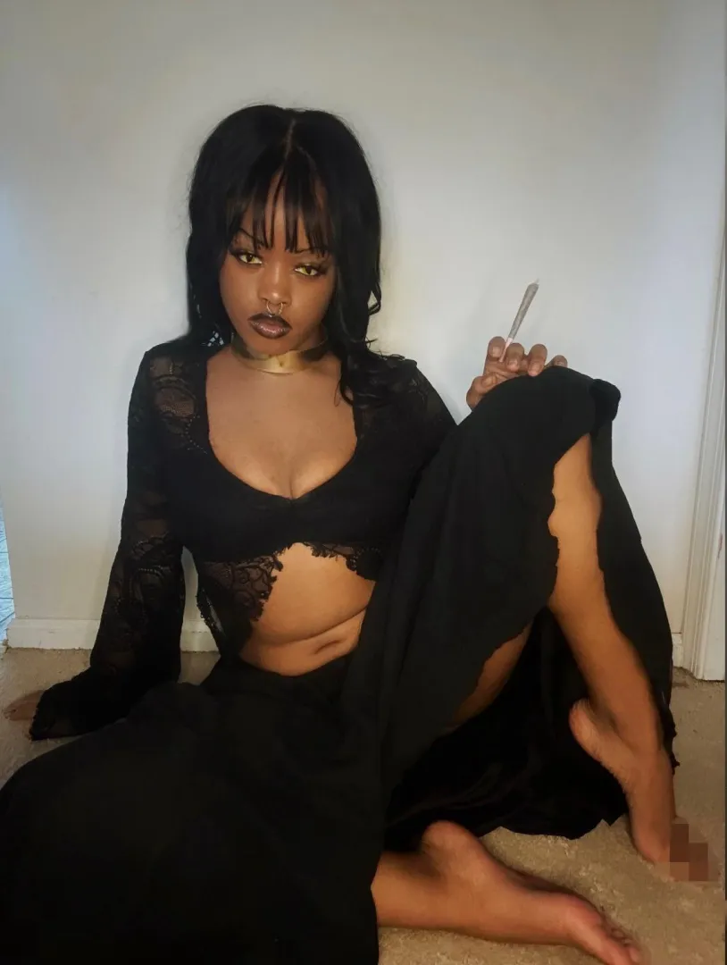 hungry for you(r wallet) posted by er0tic_cha0s