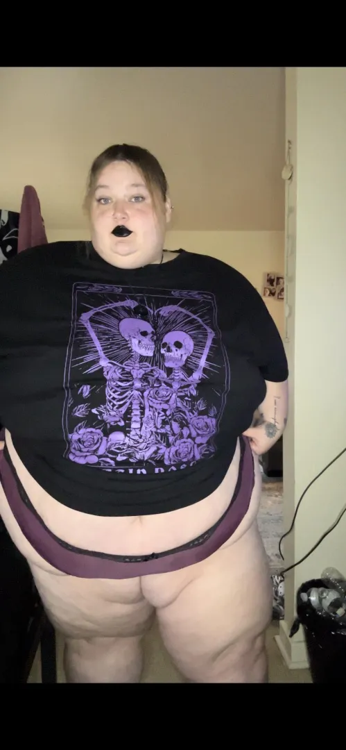 Hungry momma posted by BIGGBECKX2