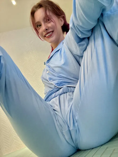 hungry pussy always stuffed by Potteryprincess1