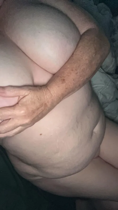 I always sleep naked by raven_belle_reads