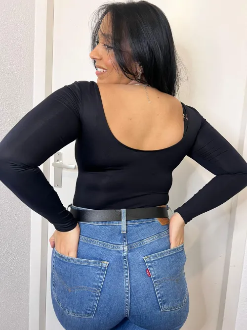 I am 24 years old and still thinking about what my passion is. Until now, the more I have sex, the more I enjoy life by Galadriel69_