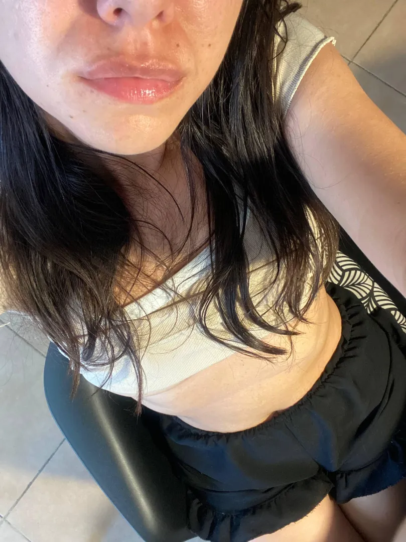 I am a very cuddly lil duck posted by aredollphins