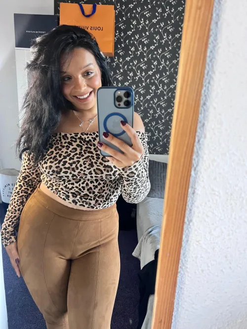 I am the wife you were looking for, always ready with my Salty Caramel Juice by Galadriel69_