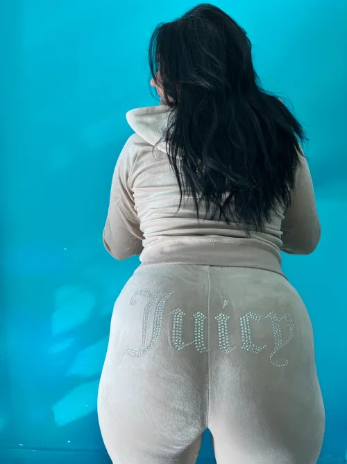 I am the wife you were looking for, always ready with my Salty Caramel Juice by Galadriel69_