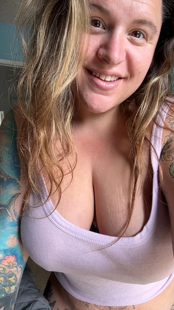 i barley wear a shirt let alone a bra posted by handful_heather420