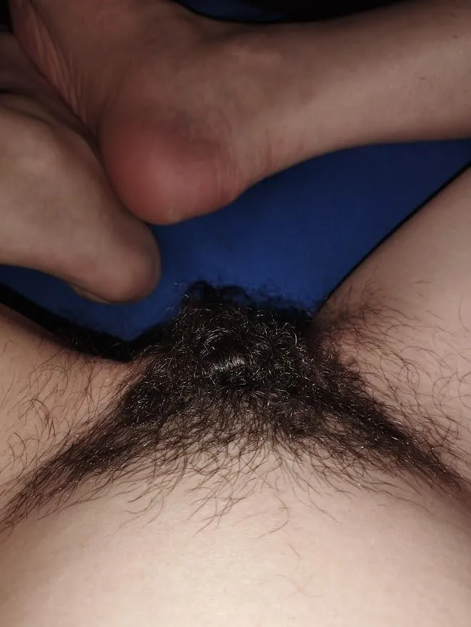 i bet you want a hairy pussy girlfriend posted by ohyesClara