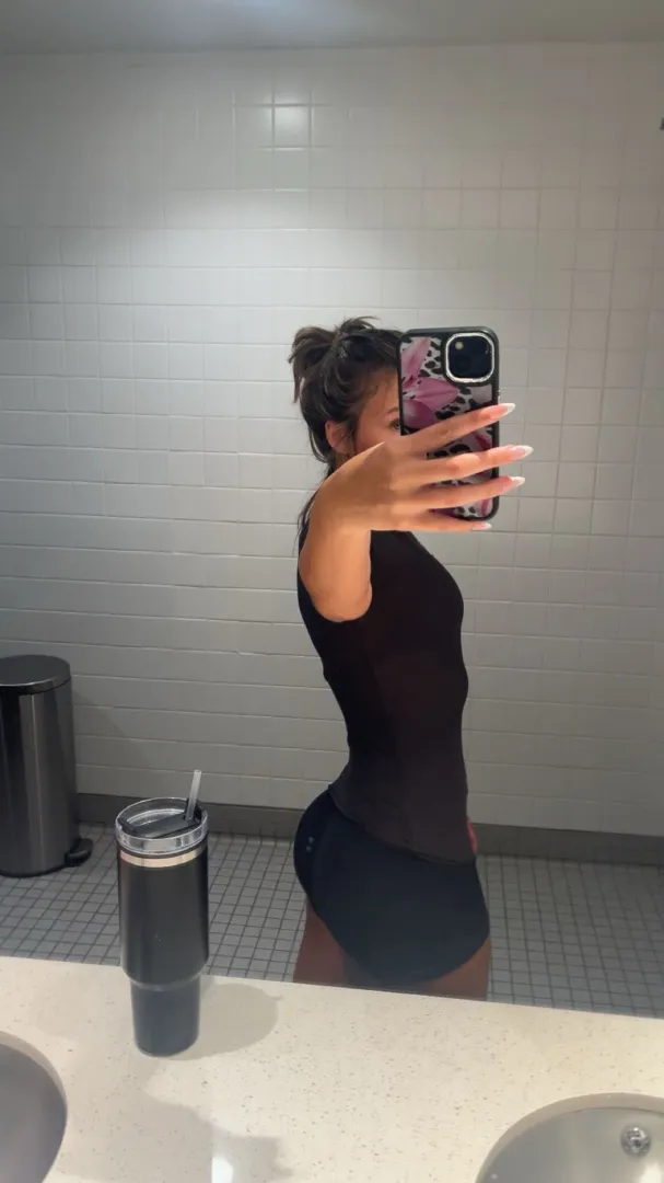 i bet you want my content posted by LilahMakesMoney