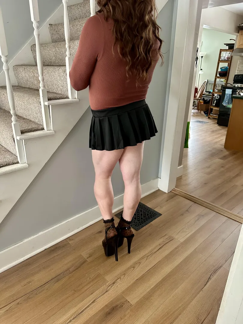 I bet you would chase me around the house posted by OccasionallyCassie