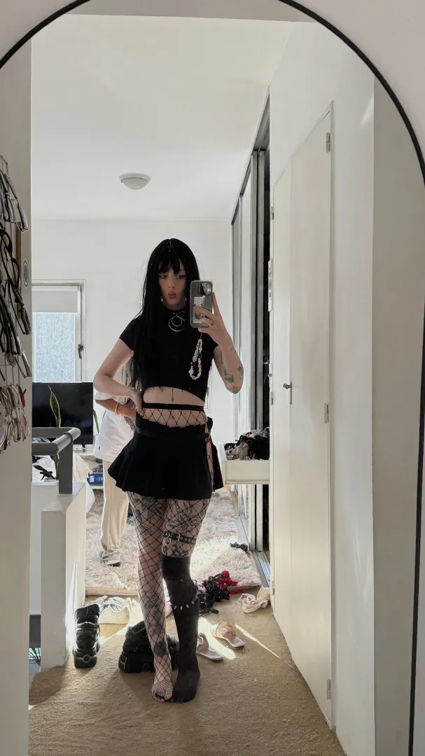 I blush but I like it [F] posted by AOA001