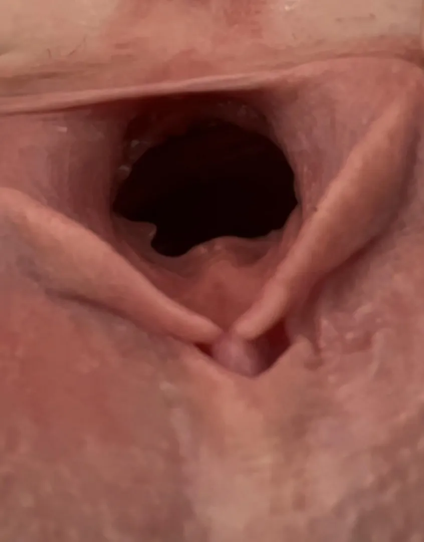 I can’t believe my 20yo pussy looks like this already! posted by naomi-noah