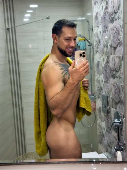 I cant shower alone anymore by bigjeid