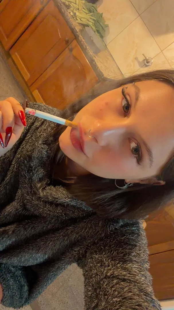 I could make this cigarette last… just to keep you watching longer posted by Zowii222