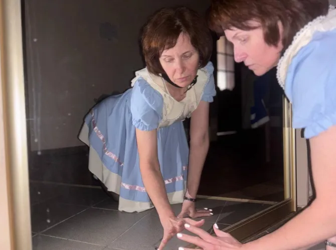 I don't chase. I wait until your thoughts circle back to me. by auravelvet