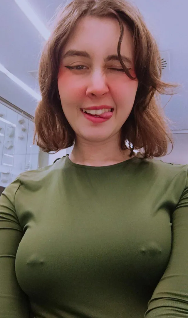 I don’t mind catching a little attention… posted by efosy