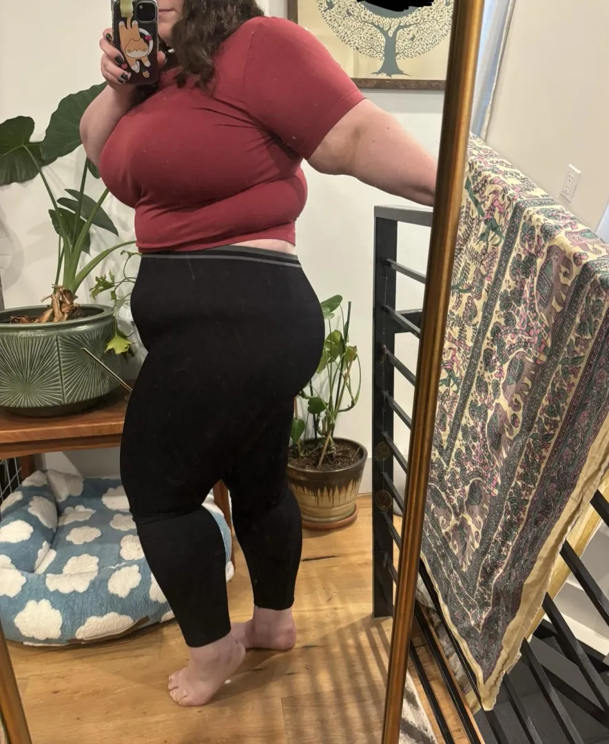 i don't shy away from form fitting clothes posted by bbwjewishprincess