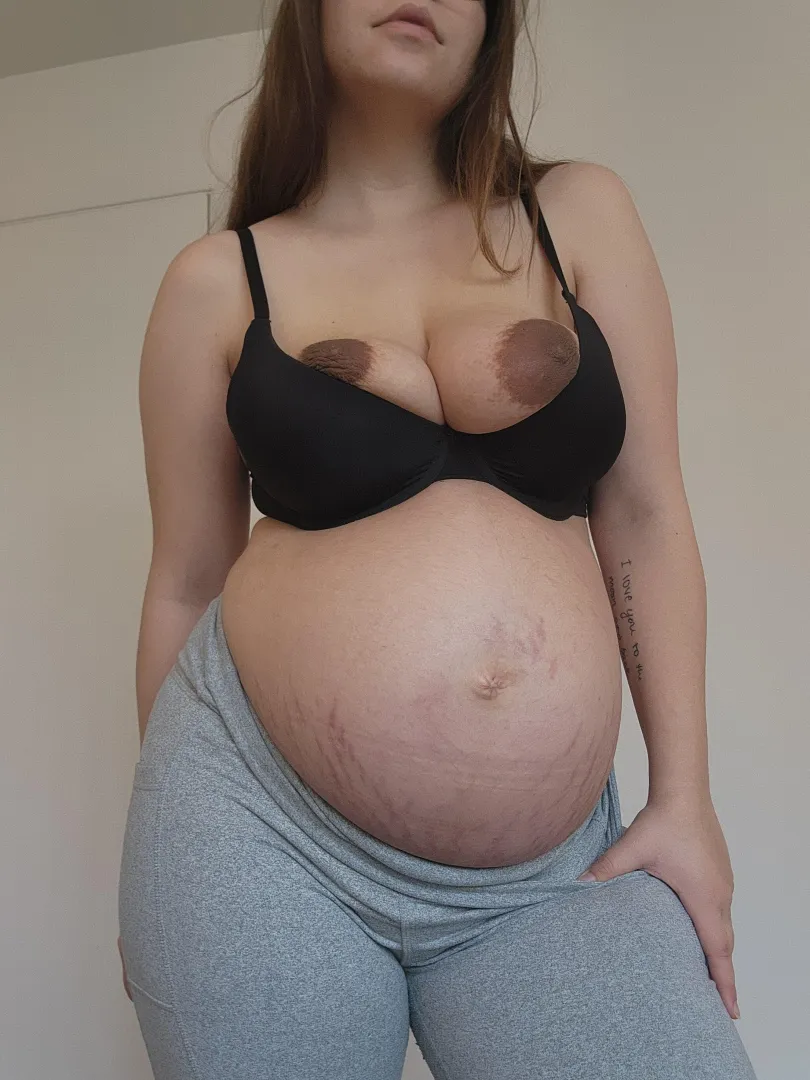 I don't think pregnant women should be required to wear clothes posted by xoxo_fckmeee_allie