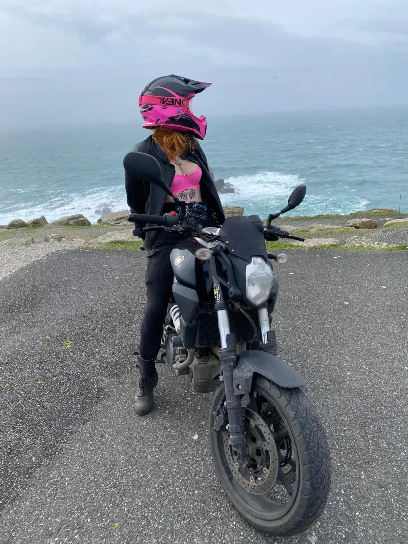 I don’t usually wear pink, does it suit me?  posted by gypsypixie3