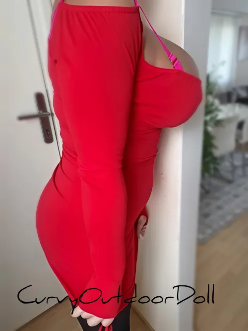 I dressed up… and now I’m just standing here waiting ❤️ Would you take me out… or keep me in?  by CurvyOutdoorDoll