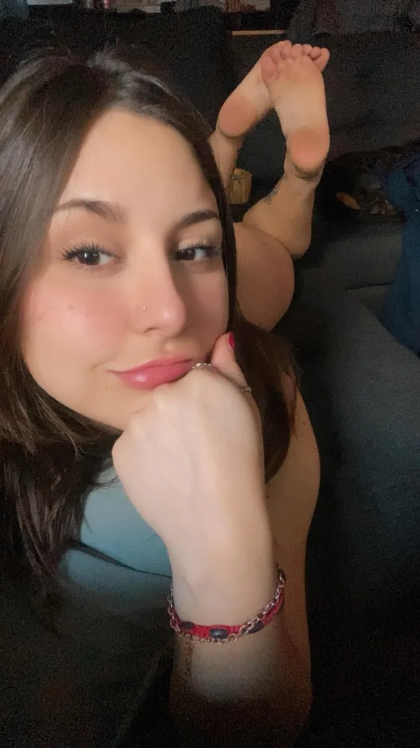 I enjoy draining ones d , but giving foot worship is even more fun [oc] posted by Dapper_Blast