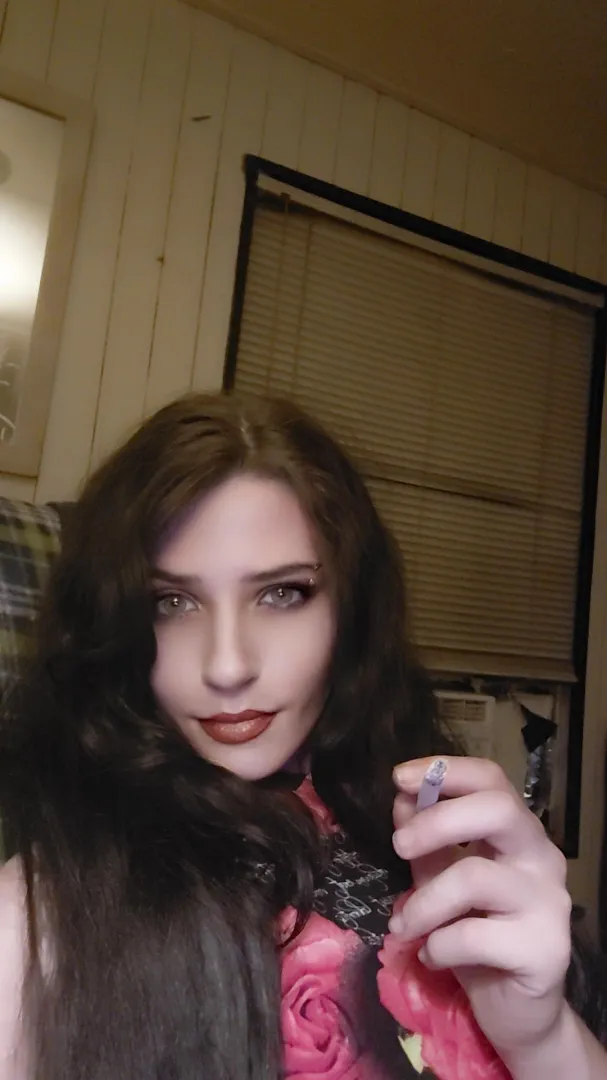 I got a new dress and I felt sexy so I decided to do my makeup and you know I had to smoke a cigarette haha #smoking #sexysmoker #SmokeEmIfYouGotEm posted by Fit-Minimum8467