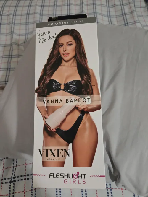 I got my first FLG! by Vahgeo