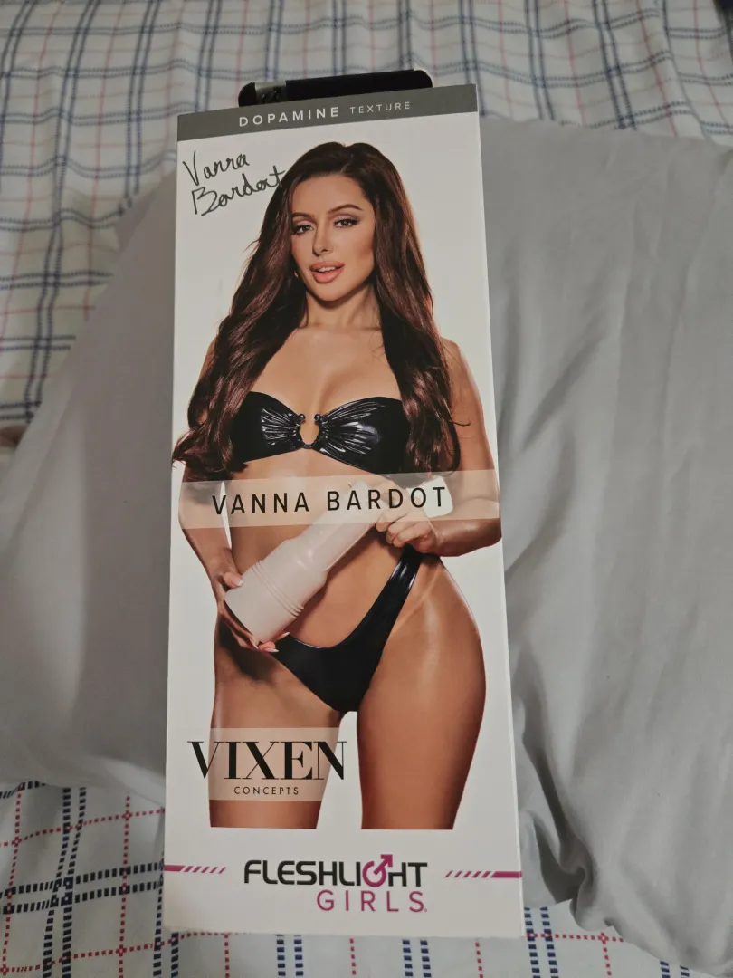 I got my first FLG! posted by Vahgeo