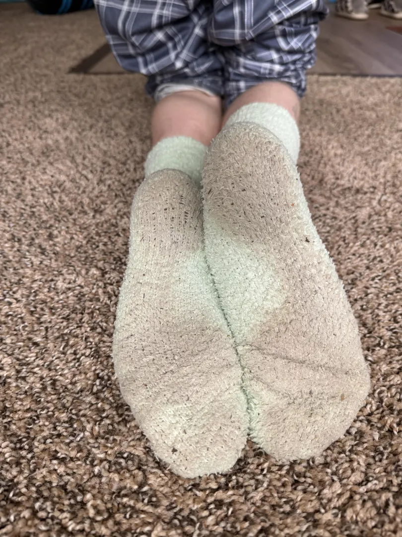 I got my socks extra dirty today! Oops! [F] posted by Goddess-KaylaLavigne