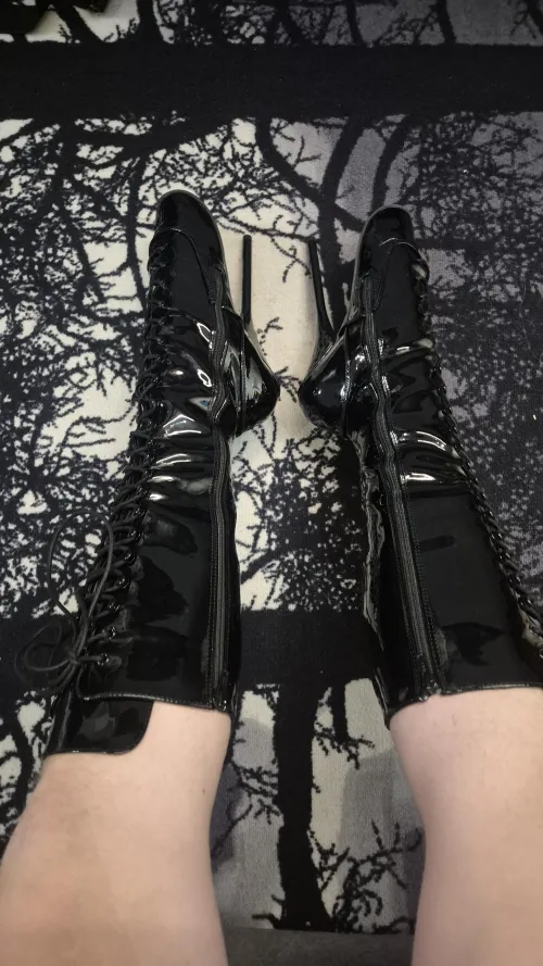I got new ballet boots Is there any way to help with toe pain or do I just have to get use to it? by sub-naughty-boy