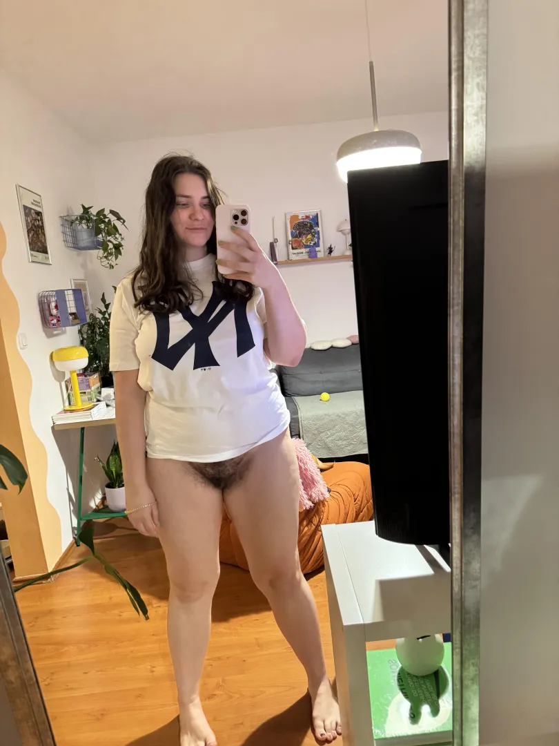 I had no panties on, it’s my huge bush. posted by fairysplash