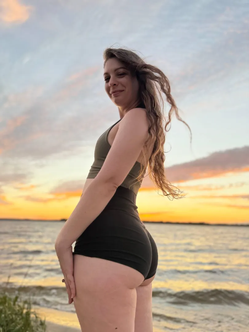 I have 2 rules: No condoms & no pulling out. Can u follow the rules, baby? posted by daisyduffybabyxo