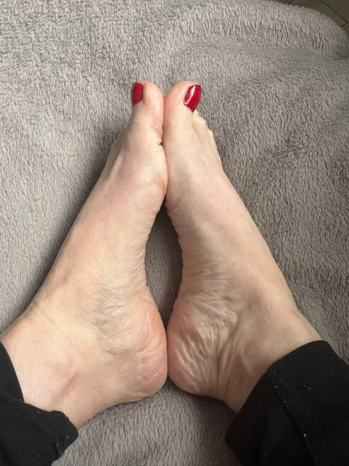 I have a feeling these could make someone very happy tonight… What would you put in between them  by Petiteirishfeet