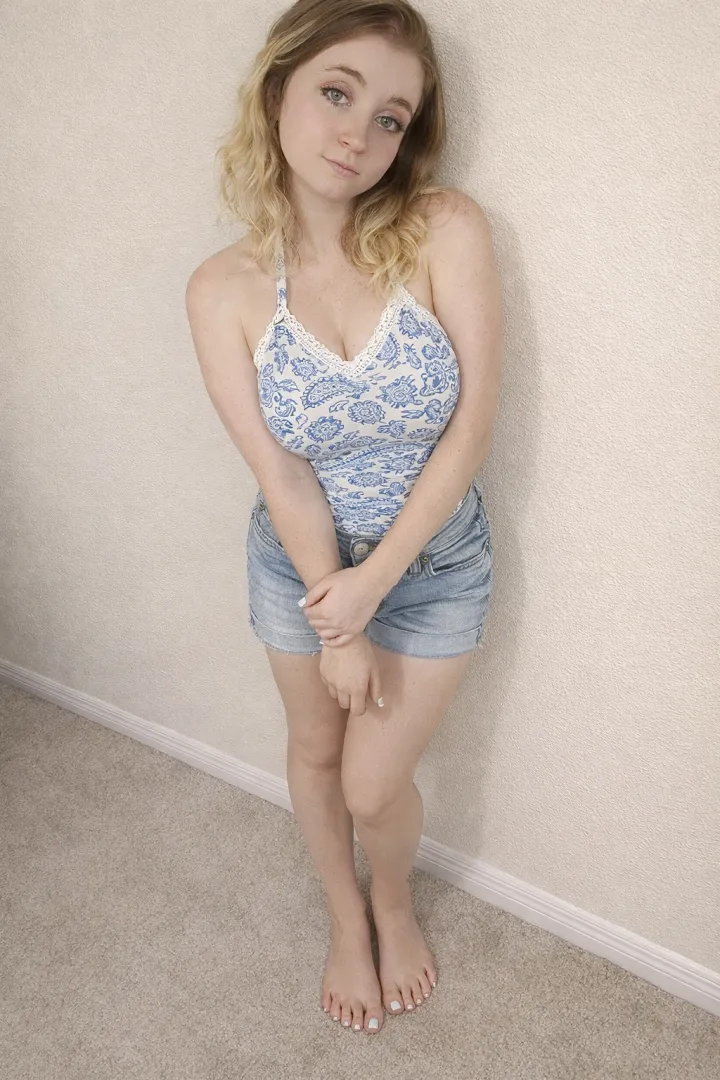 I have a feeling we’d get along… don’t you? posted by SparklyLunaBabe