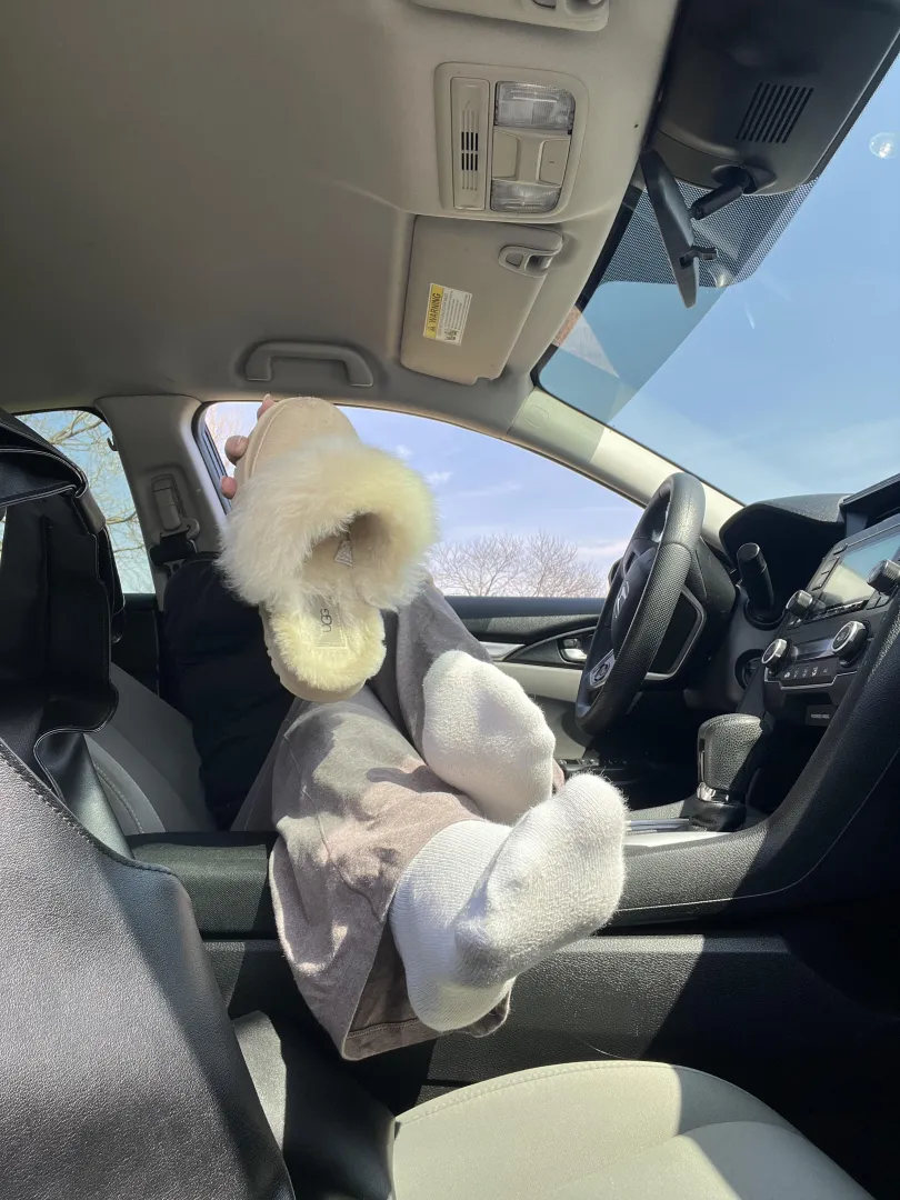 “I have a girlfriend. I have self-control. I don’t have to do this. It’s literally just cotton…” yet here you are. In a spiral  and going broke posted by janejaneee