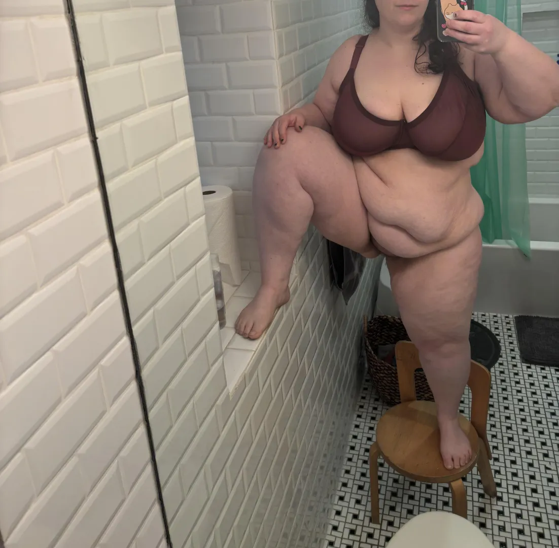 i have those extra juicy thighs you may have been hungry for posted by bbwjewishprincess