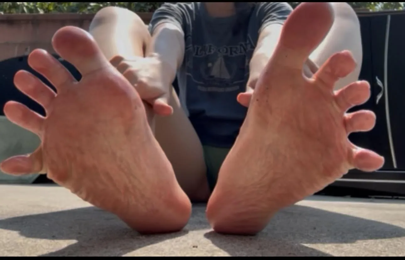 I heard you love pretty asian feet :) posted by AznFeetTreasures