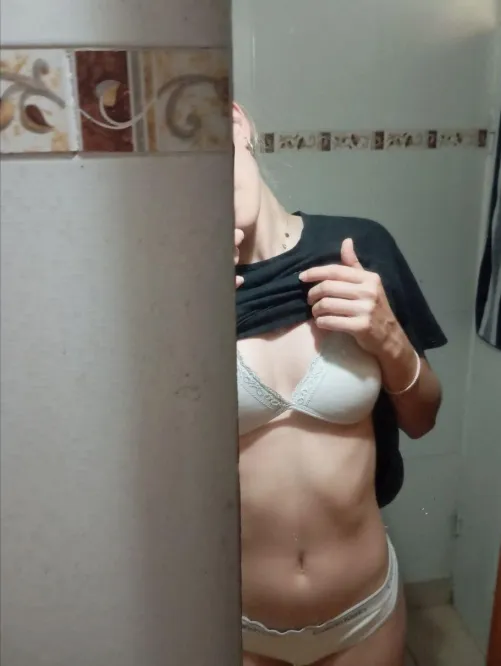 I hope my daddy doesnt see my post here f18 by QuizGoddezz