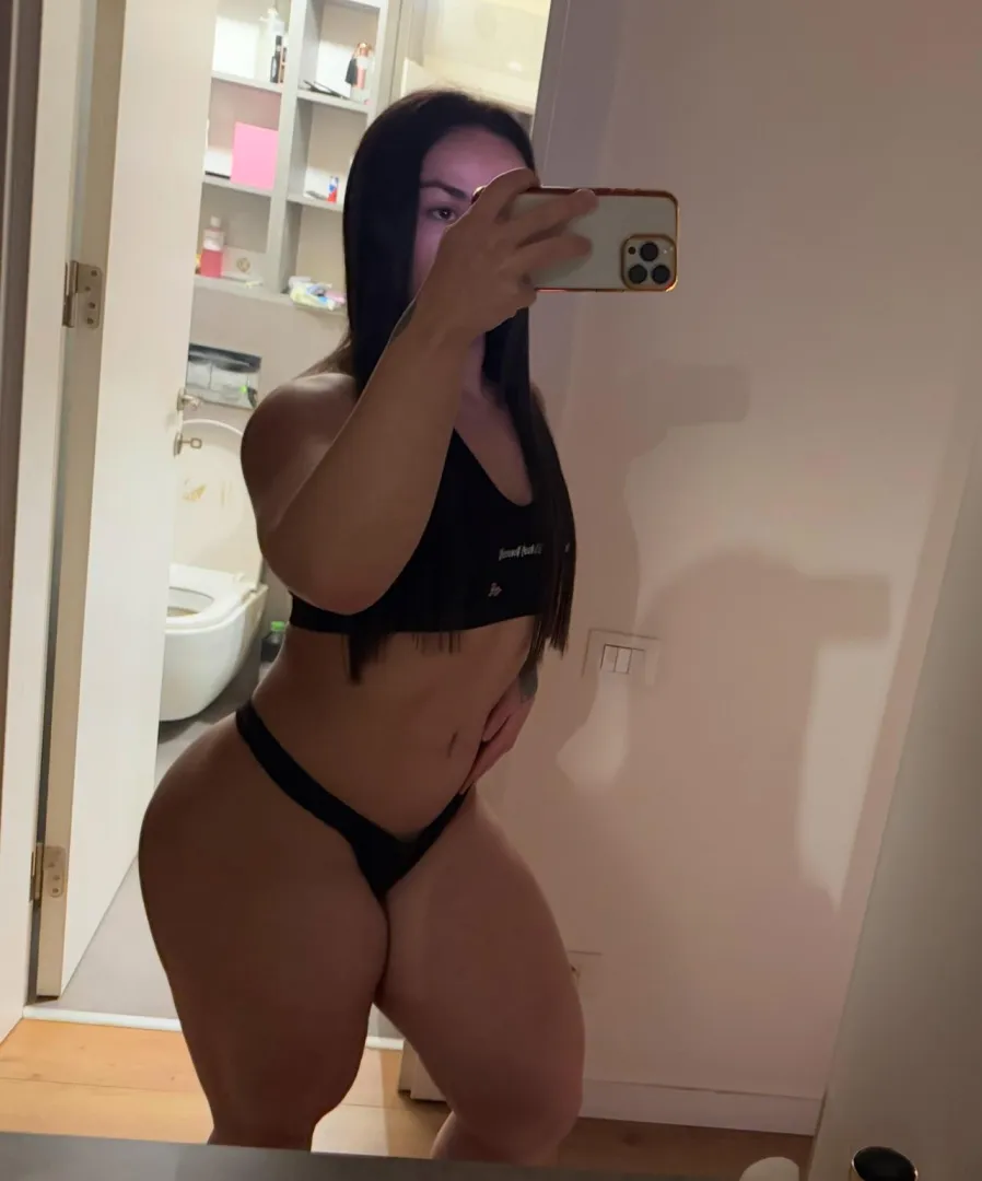 I hope you like thick strong thighs posted by quadsqueen