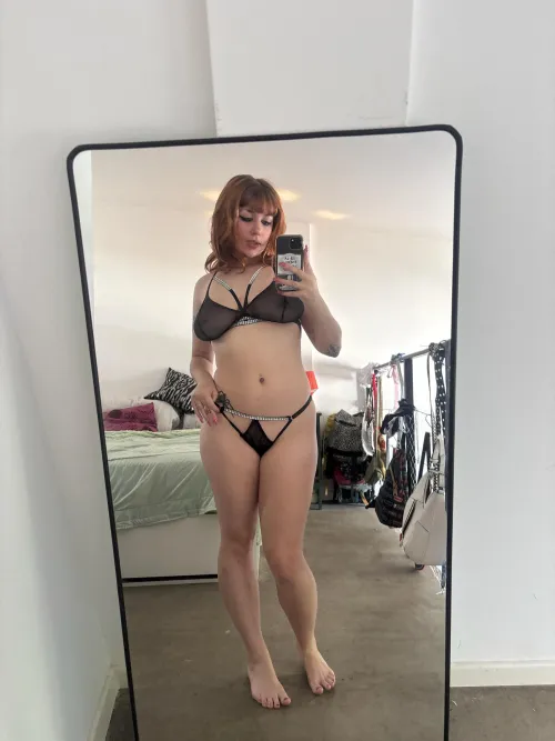 i just got cheated on and need an older dadddy to do whaaat my loser ex boyfriend couldn’t. Im a big squirter but he never managed to figure that out!! by Odd_Soft7206