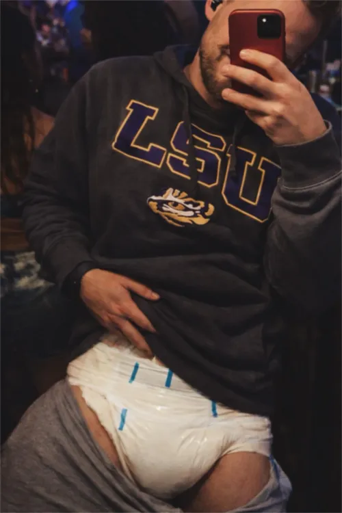 I just hope them fine gyal in the back didnt saw me  by InteractionLost1544