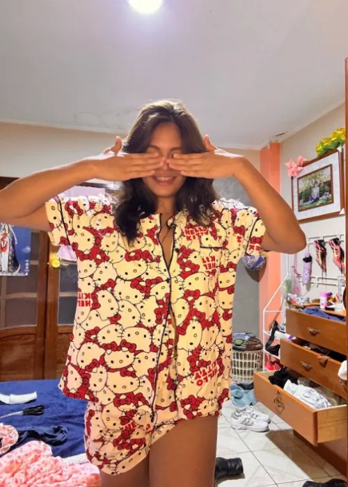 I just turned 18… but my butt isn’t getting any bigger by Severe-Twist3038